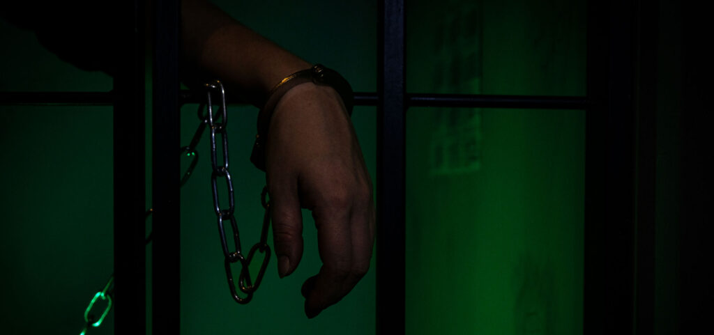 AXN PRISON ROBBERY